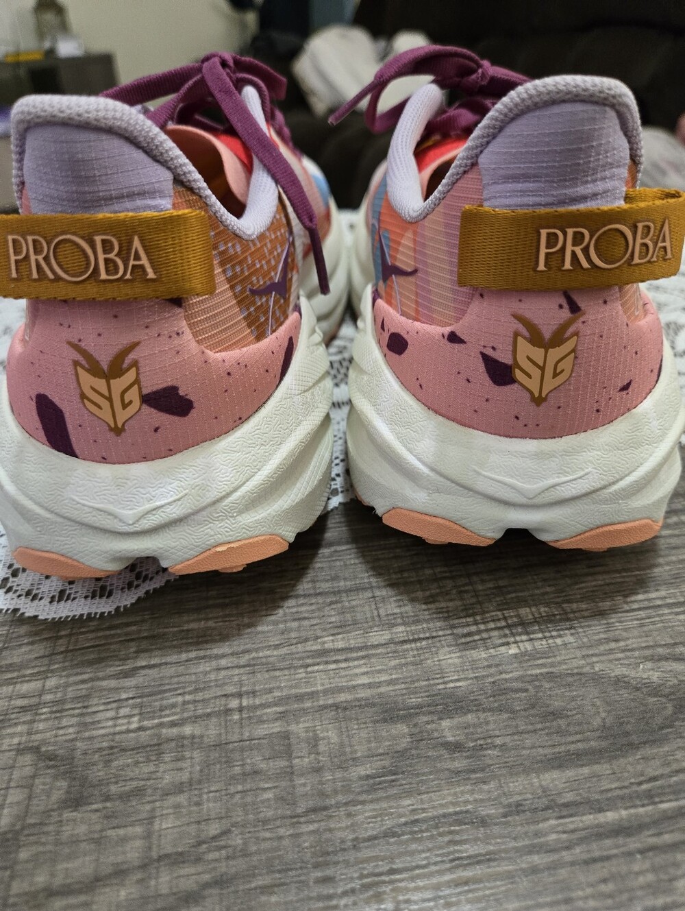 HOKA x Studio Proba Speedgoat 6 (Women's 10 / Men's 9) Limited Edition - Picture 4 of 9